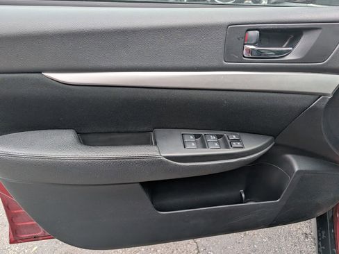 Used 2014 Subaru Outback 2.5i Premium image 40