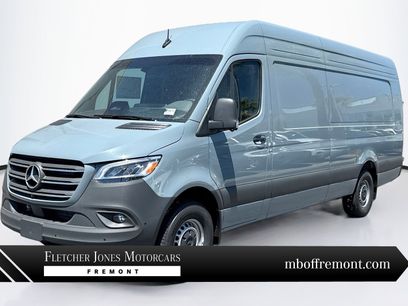 New 2025 Mercedes-Benz Sprinter 2500