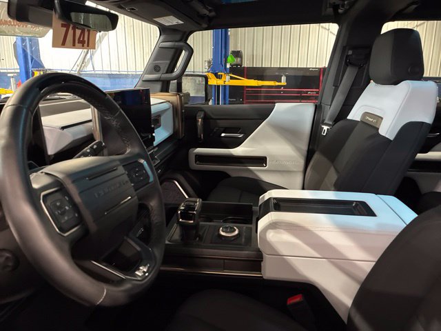 Used 2025 GMC Hummer EV 3X w/ LPO, Sport Package AWD/4WD image 5