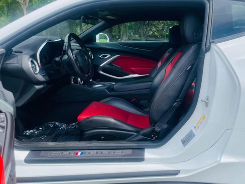 Used 2023 Chevrolet Camaro SS RWD image 9