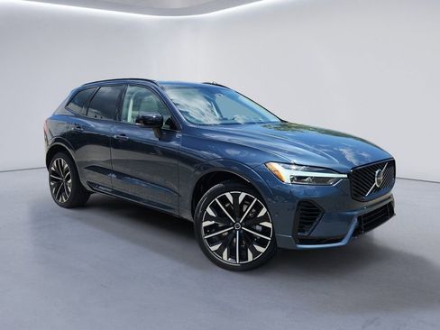 New 2026 Volvo XC60 T8 Ultra w/ Protection Package Premier AWD/4WD image 2