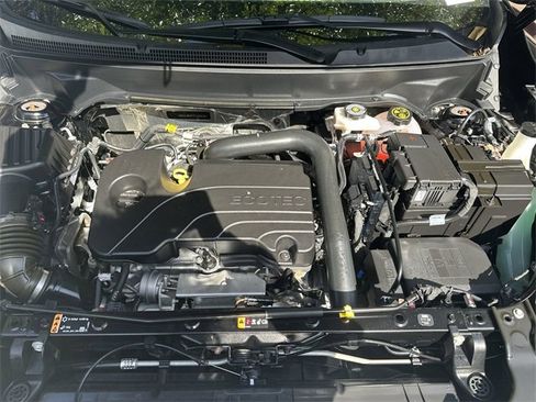 Used 2023 GMC Terrain SLE w/ Driver Convenience Package image 18