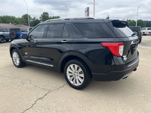 Used 2023 Ford Explorer King Ranch w/ Technology Package AWD/4WD image 8