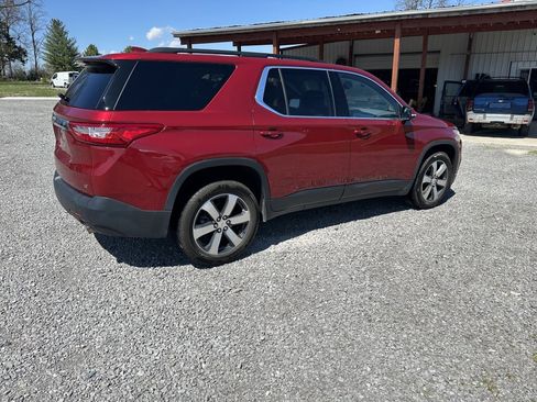 Used 2019 Chevrolet Traverse LT w/ LT Premium Package image 5