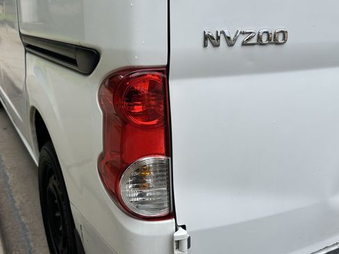 Used 2017 Nissan NV200 SV w/ Technology Package FWD image 41