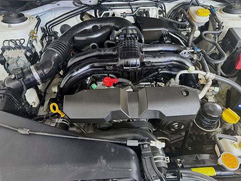 Used 2015 Subaru Crosstrek 2.0i Premium AWD/4WD image 37