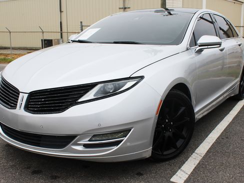 Used 2013 Lincoln MKZ Base image 1