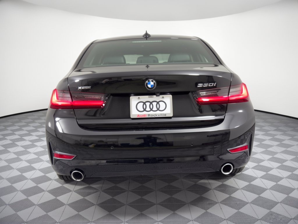 Used 2019 BMW 330i xDrive Sedan w/ Premium Package AWD/4WD image 11