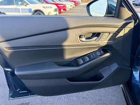 Used 2025 Honda Accord Touring image 14