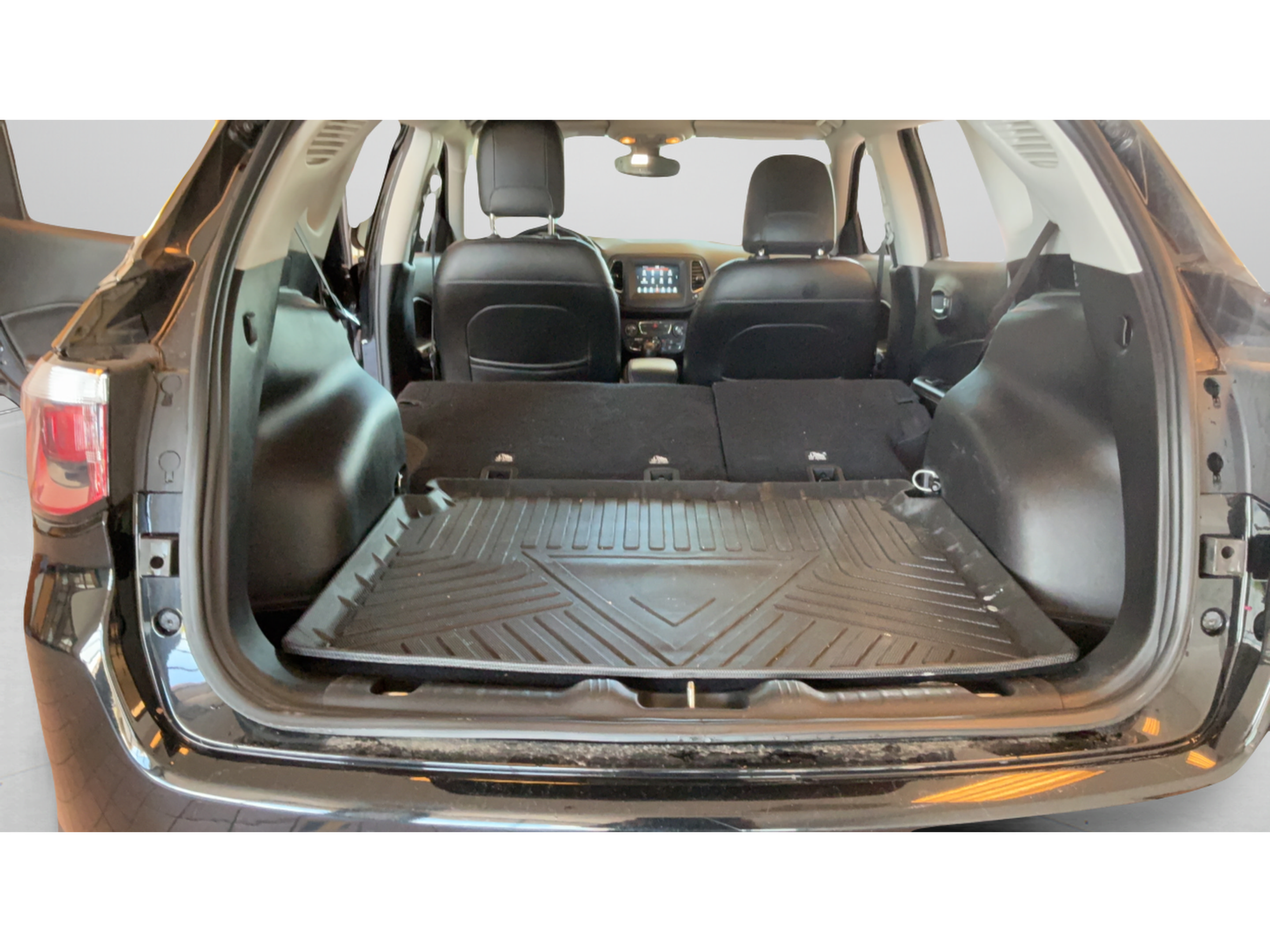 Used 2019 Jeep Compass Latitude w/ Popular Equipment Group AWD/4WD image 30