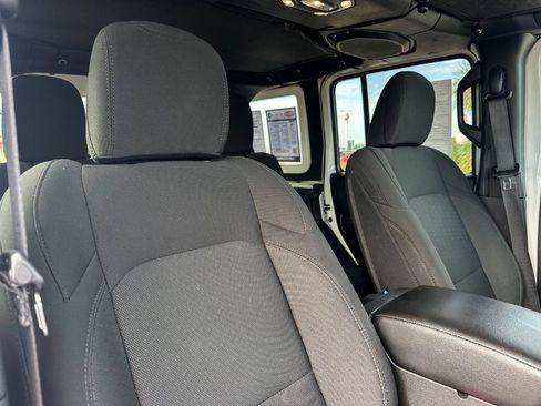 Used 2021 Jeep Wrangler Unlimited Sport AWD/4WD image 24