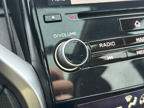 Used 2020 Subaru Ascent Touring w/ Popular Package #2A image 32