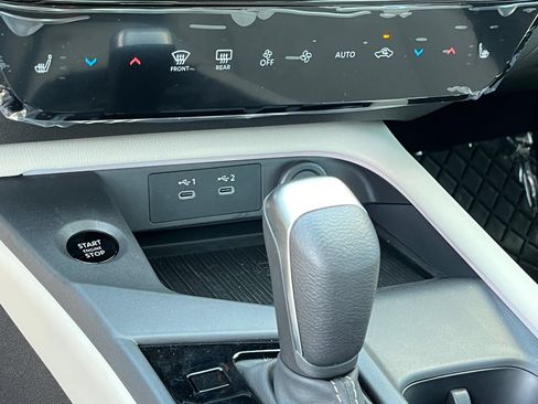 New 2026 Nissan Sentra SL w/ Floor Mat Package FWD image 26