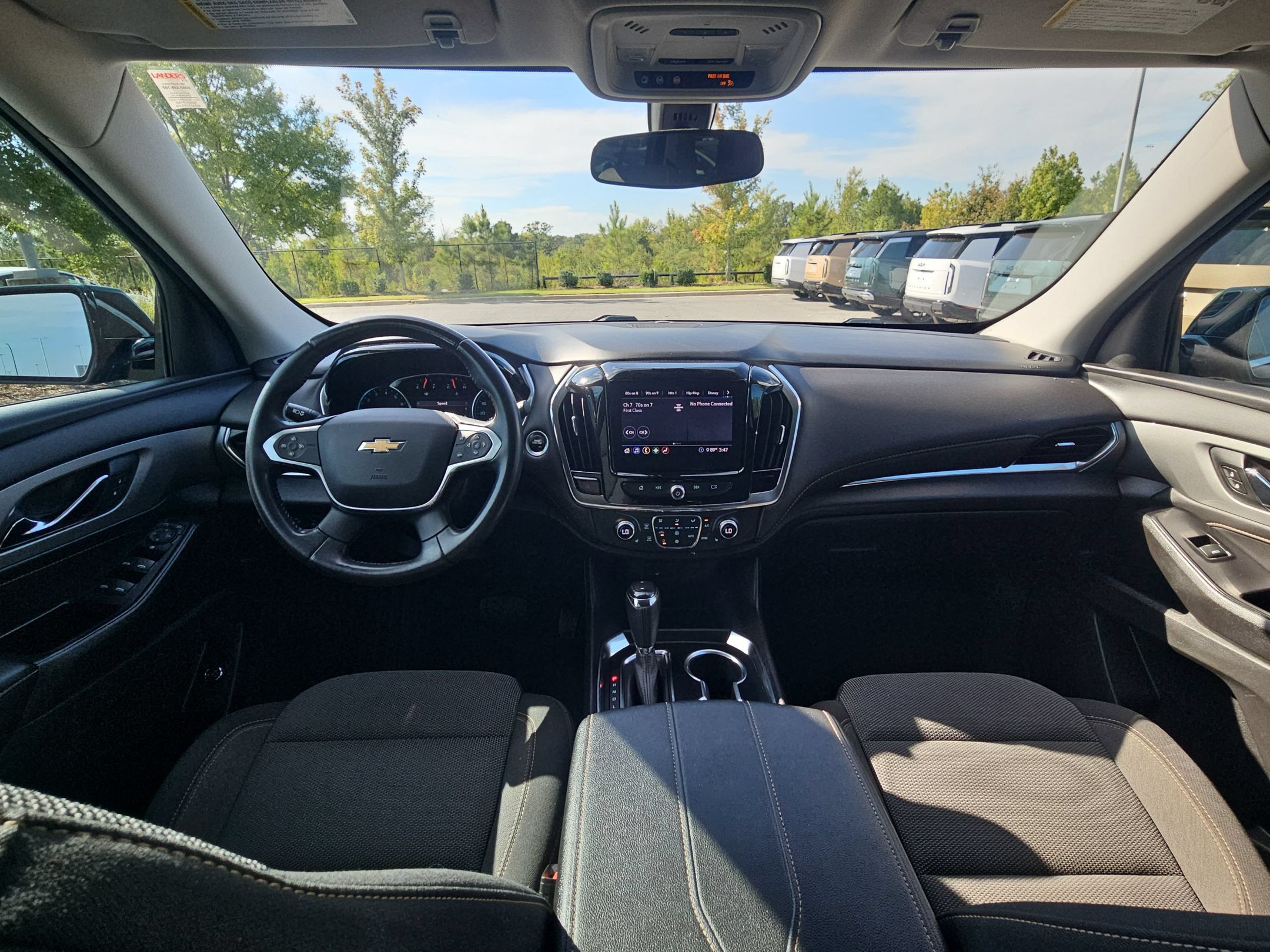 Used 2020 Chevrolet Traverse LT FWD image 10