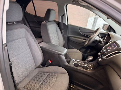 Used 2022 Chevrolet Equinox LT image 17