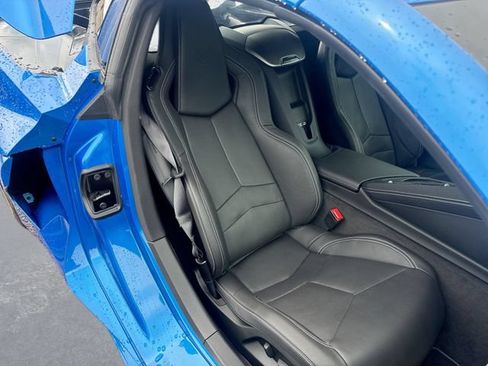 Used 2024 Chevrolet Corvette Stingray Preferred Cpe w/ 2LT RWD image 25