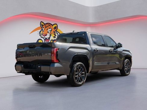 Used 2025 Toyota Tundra Platinum AWD/4WD image 5