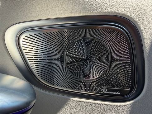 Used 2023 Mercedes-Benz GLC 300 4MATIC image 25