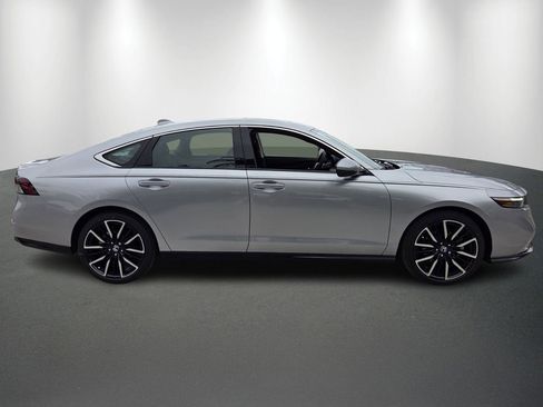 New 2026 Honda Accord Touring image 7