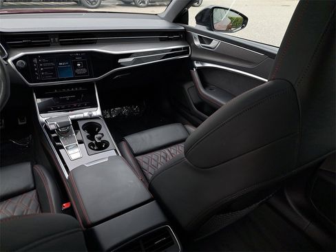 Certified 2024 Audi S7 Prestige image 24
