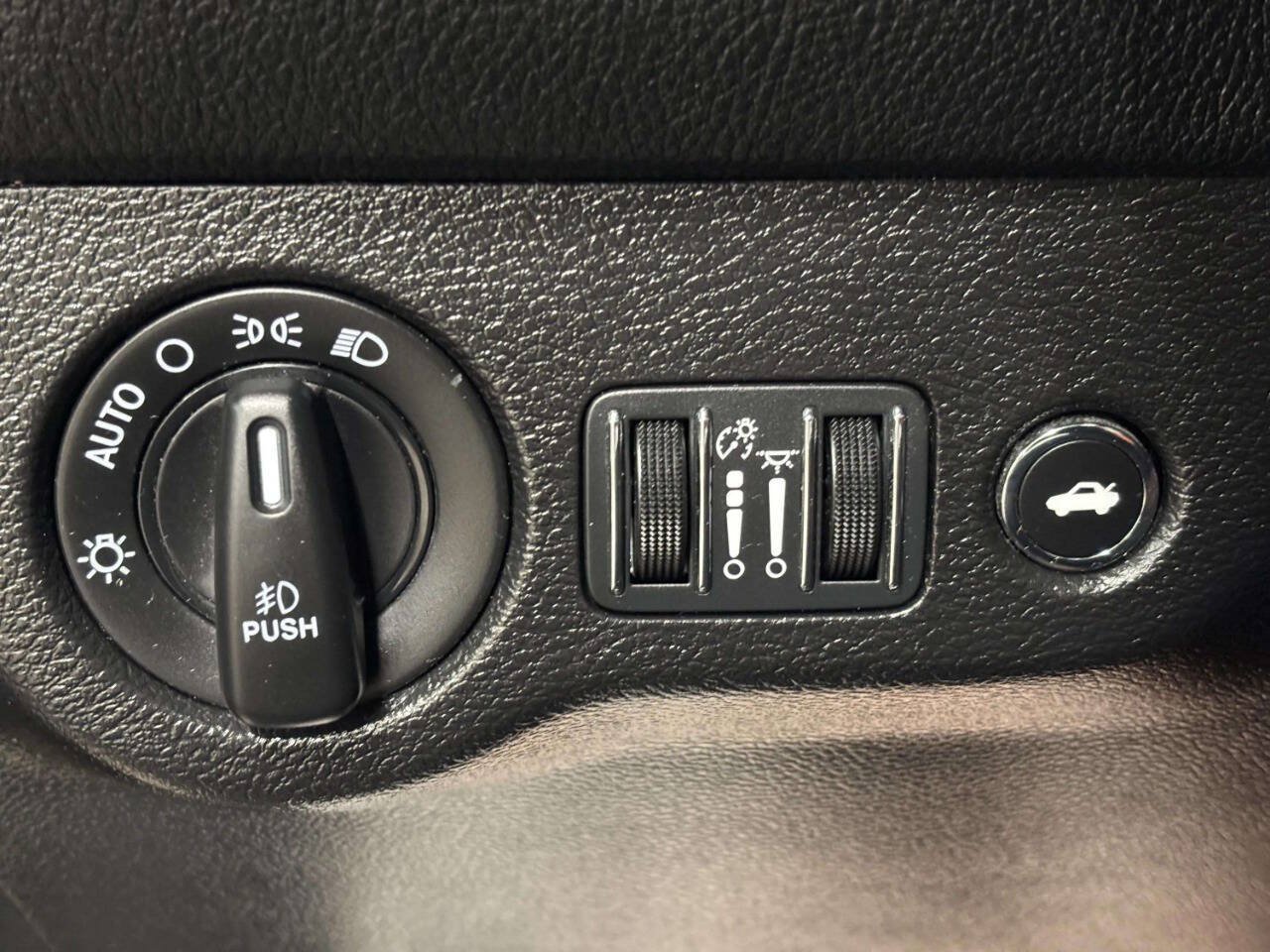 Used 2023 Dodge Challenger R/T Scat Pack RWD image 31