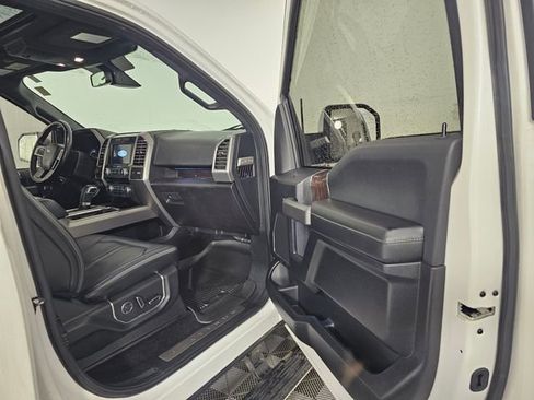 Used 2017 Ford F150 Platinum w/ Technology Package image 12