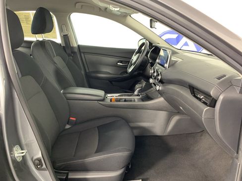 Used 2022 Nissan Sentra SV FWD image 41