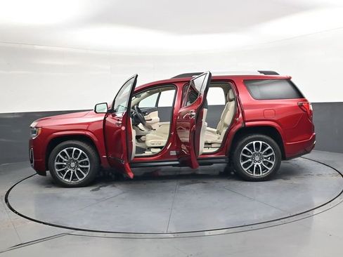 Used 2021 GMC Acadia Denali w/ Denali Ultimate Package image 39