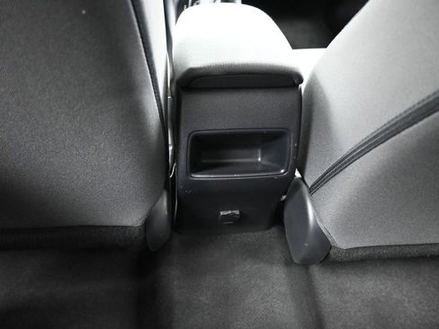 Used 2022 Toyota Corolla LE image 34