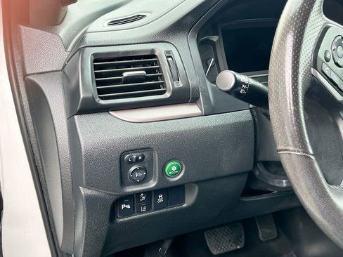 Used 2025 Honda Passport EX-L image 10