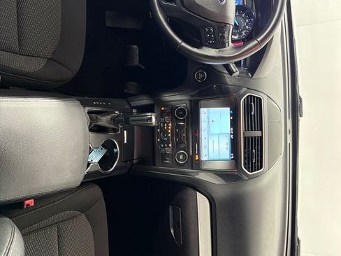 Used 2017 Ford Explorer XLT w/ Equipment Group 201A image 27