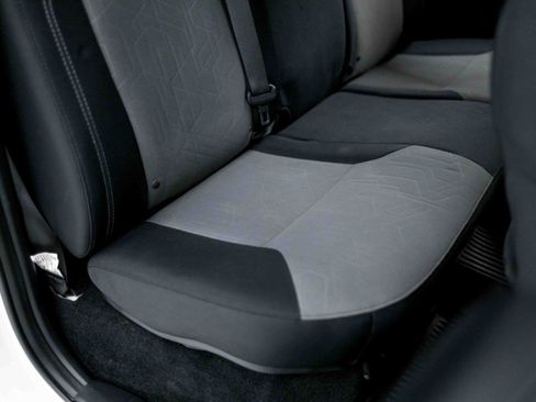 Used 2020 Toyota Tacoma TRD Off-Road w/ Technology Package image 78