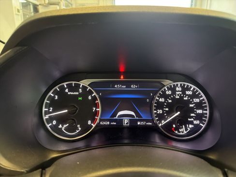Used 2024 Nissan Sentra SV w/ Trunk Package FWD image 11