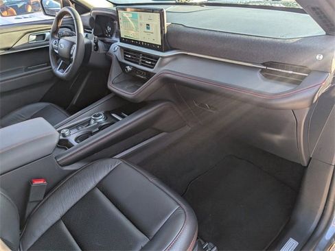 Used 2025 Ford Explorer ST-Line w/ Premium Package image 14