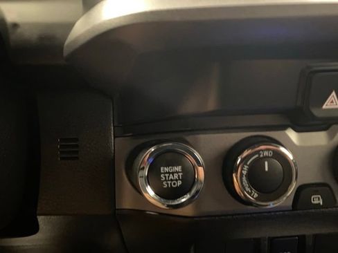 Used 2023 Toyota Tacoma TRD Off-Road AWD/4WD image 14