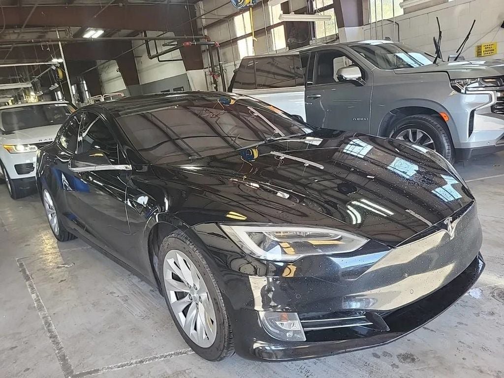 Used 2018 Tesla Model S 100D AWD/4WD image 4