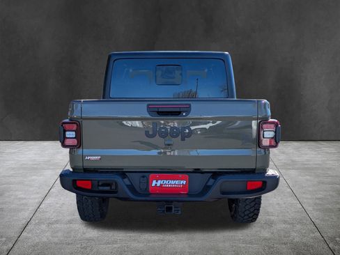 New 2026 Jeep Gladiator Sport image 5