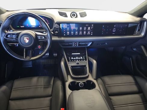 Used 2024 Porsche Cayenne Turbo GT AWD/4WD image 10