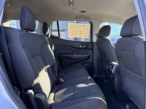 Used 2019 GMC Acadia SLE image 18