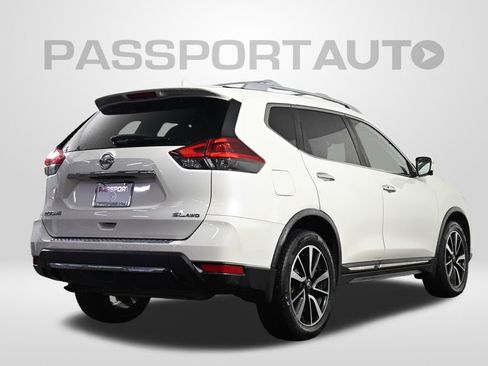 Used 2018 Nissan Rogue SL w/ Premium Package image 8