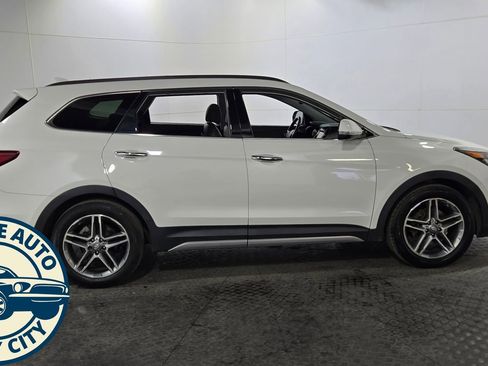 Used 2019 Hyundai Santa Fe XL image 8