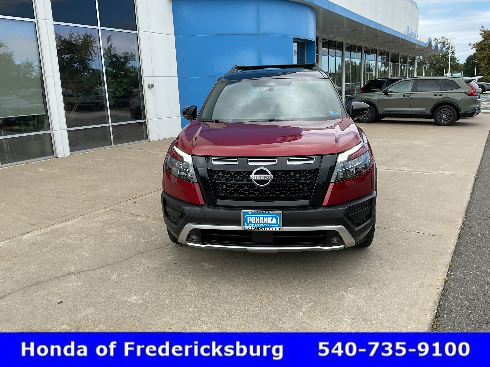 Used 2023 Nissan Pathfinder Rock Creek AWD/4WD image 9