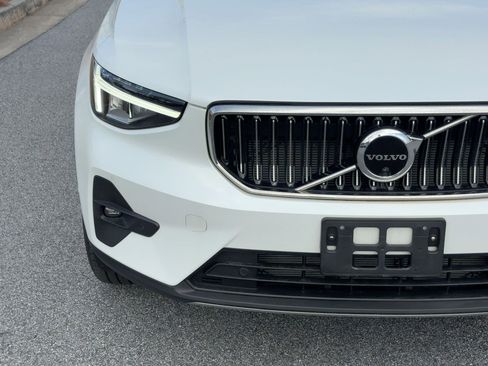Used 2023 Volvo XC40 B5 Plus w/ Protection Package Premier image 25