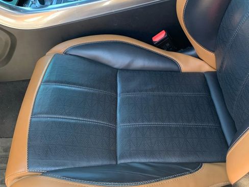 Used 2018 Land Rover Range Rover Sport HSE Dynamic image 16