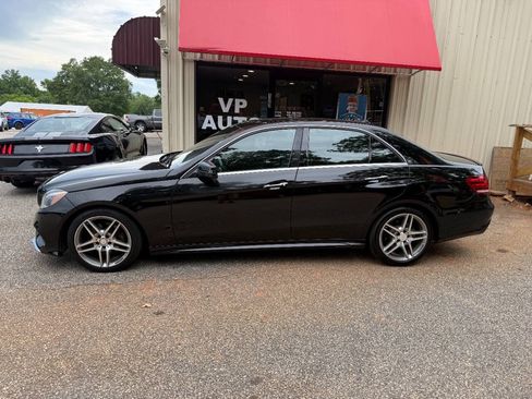 Used 2016 Mercedes-Benz E 350 4MATIC Sedan image 7