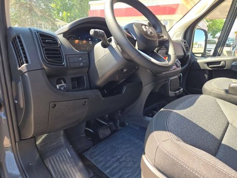 New 2026 RAM ProMaster 3500 w/ Premium Convenience Group FWD image 22
