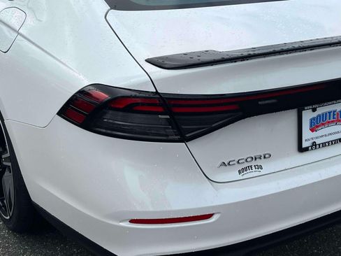 Used 2025 Honda Accord Sport image 8