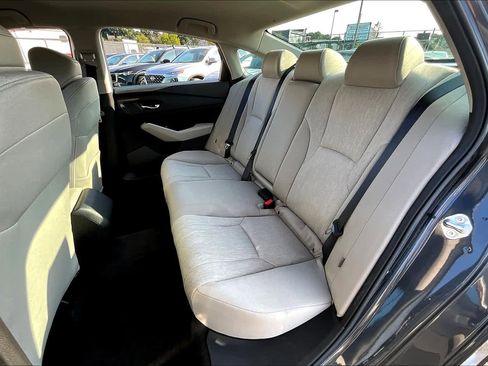 Used 2023 Honda Accord LX image 19