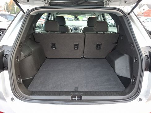 Used 2021 Chevrolet Equinox LS image 27