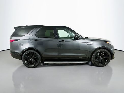 Used 2025 Land Rover Discovery Dynamic SE AWD/4WD image 4